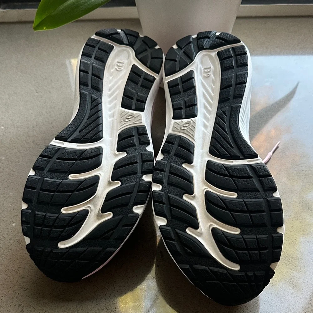 ASICS Women's Gel-Contend 8 Running Shoes in Pink and Burgundy size 8.5 😎 - Picture 11 of 16